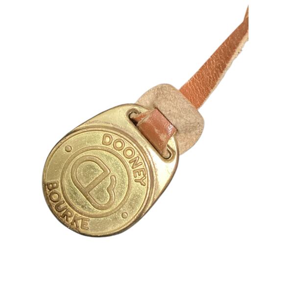 Vintage Dooney &Bourke Purse Women’s 1 Size Pebbled Leather Logo Bag Charm White - Picture 9 of 10